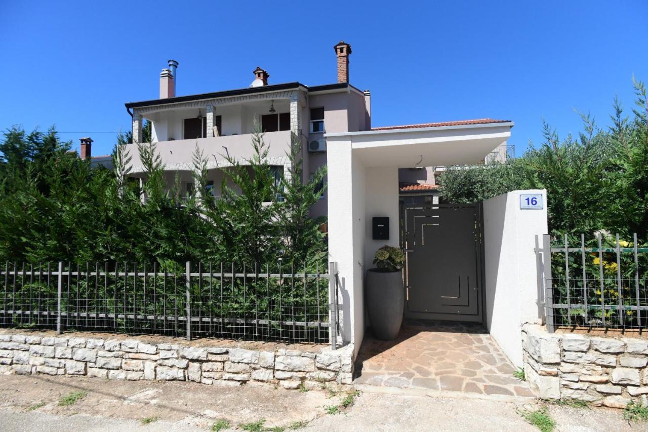 Luxury Apartment Vabriga Tar-Vabriga Екстер'єр фото